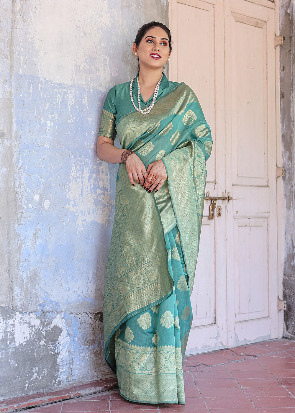 Green Zari Silk Woven Saree With Blouse - Indian Paridhan 